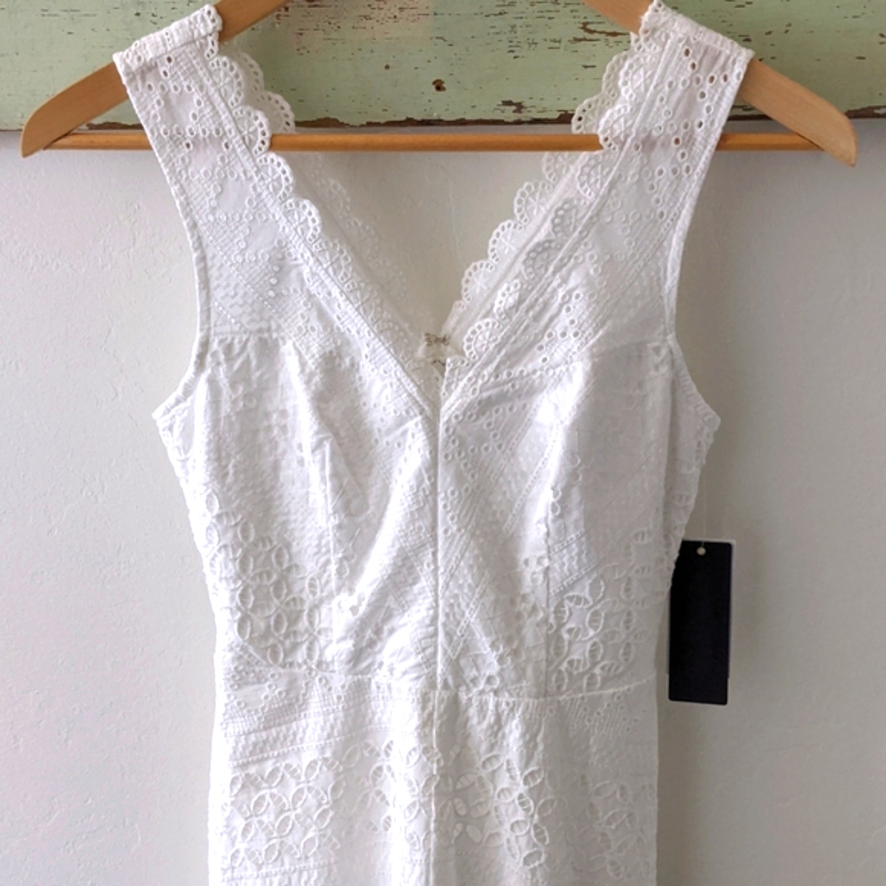 CITY STUDIO I NWT Embroidered Eyelet V-Neck Sleeveless Swing Mini Dress, 1